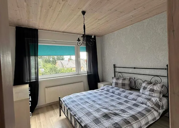 Lägenhet Modern Cozy 2 Bedroom Near Center *